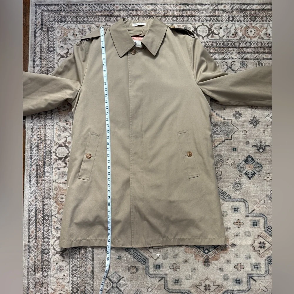 Misty Harbor Classic Tan Trench Coat‎ - Lined & Elegant